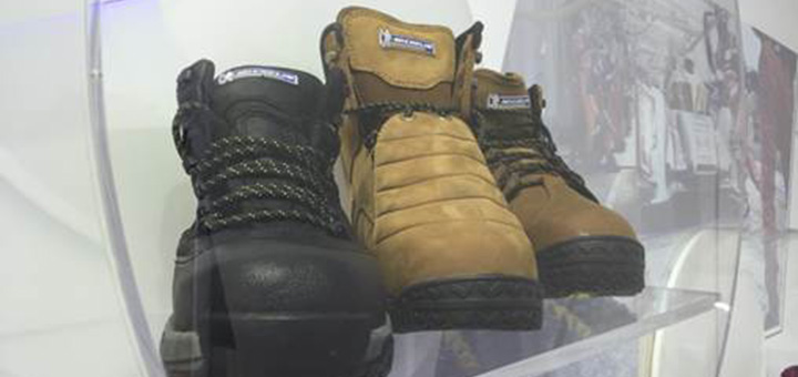 Detroit-Auto-Show_safety-boot-web